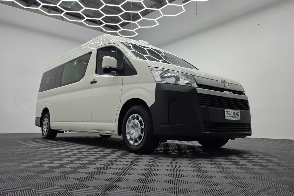 2022 Toyota Hiace Commuter GDH322R ELWB High Roof