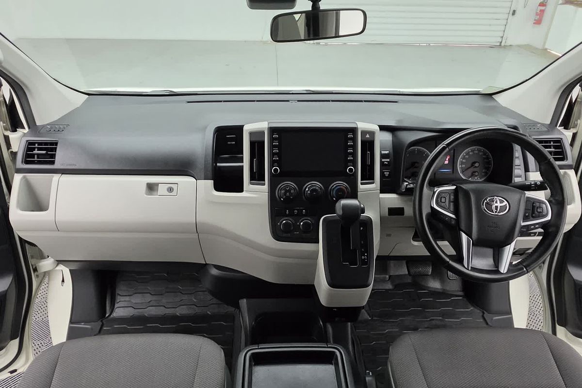 2022 Toyota Hiace Commuter GDH322R ELWB High Roof