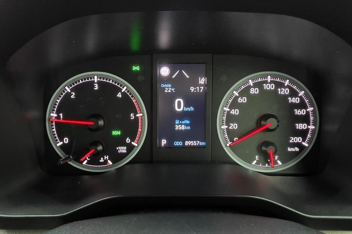 2022 Toyota Hiace Commuter GDH322R ELWB High Roof