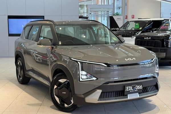 2026 Kia EV5 Air Standard Range OVc