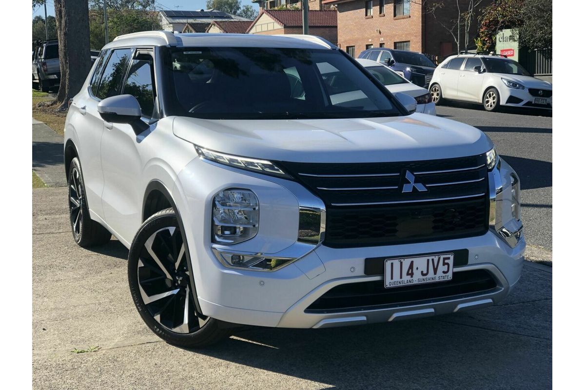 2022 Mitsubishi Outlander Exceed ZM