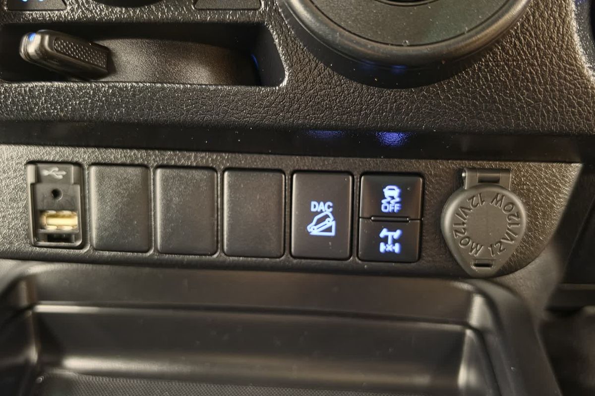 2022 Toyota Hilux SR GUN126R 4X4