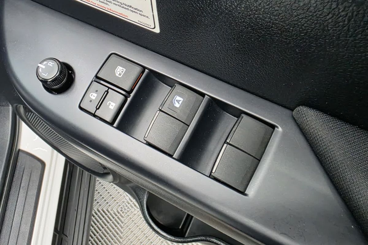 2022 Toyota Hilux SR GUN126R 4X4