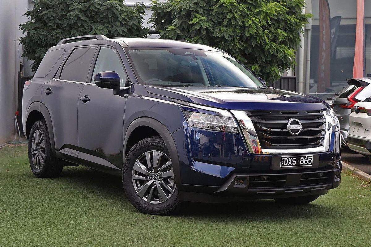 2024 Nissan Pathfinder ST-L R53