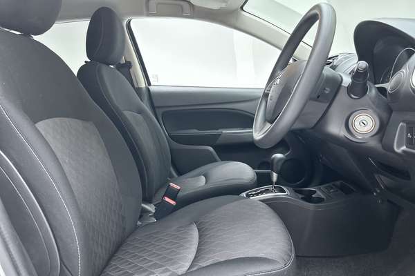 2021 Mitsubishi Mirage LS LB thumb-12