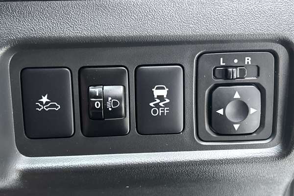 2021 Mitsubishi Mirage LS LB thumb-16