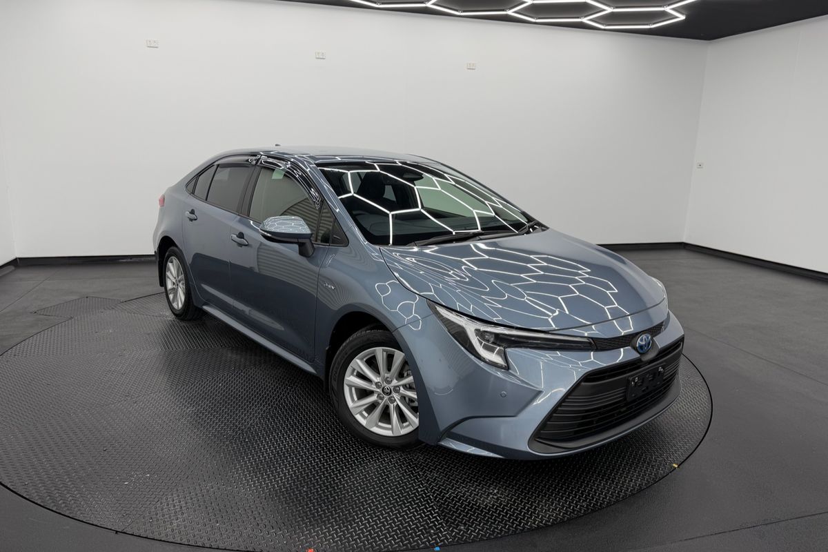 2025 Toyota Corolla SX Hybrid ZWE219R