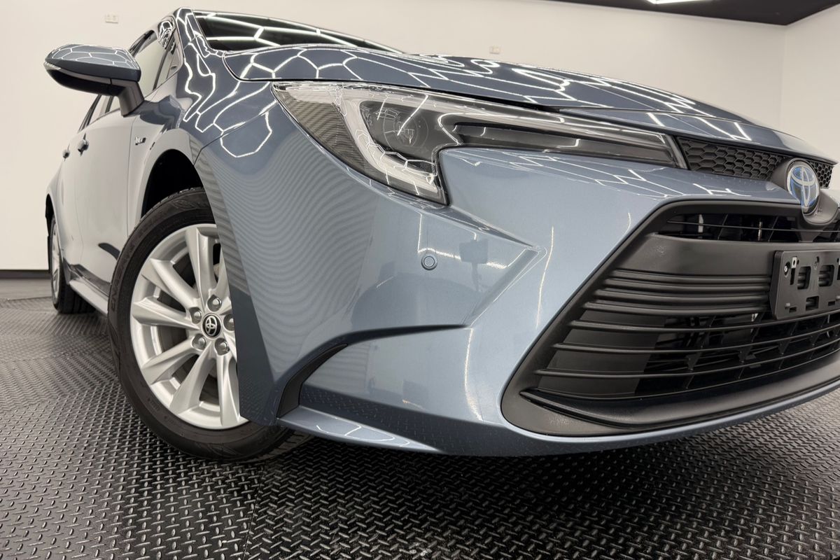 2025 Toyota Corolla SX Hybrid ZWE219R