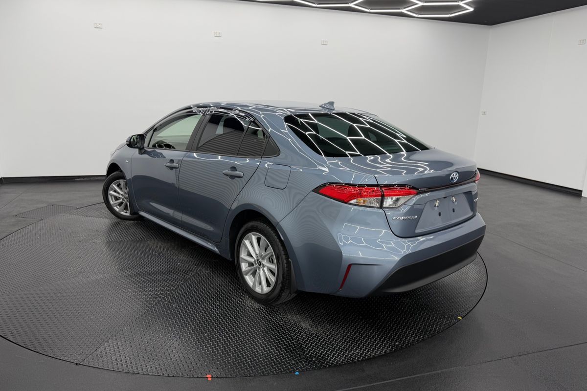 2025 Toyota Corolla SX Hybrid ZWE219R