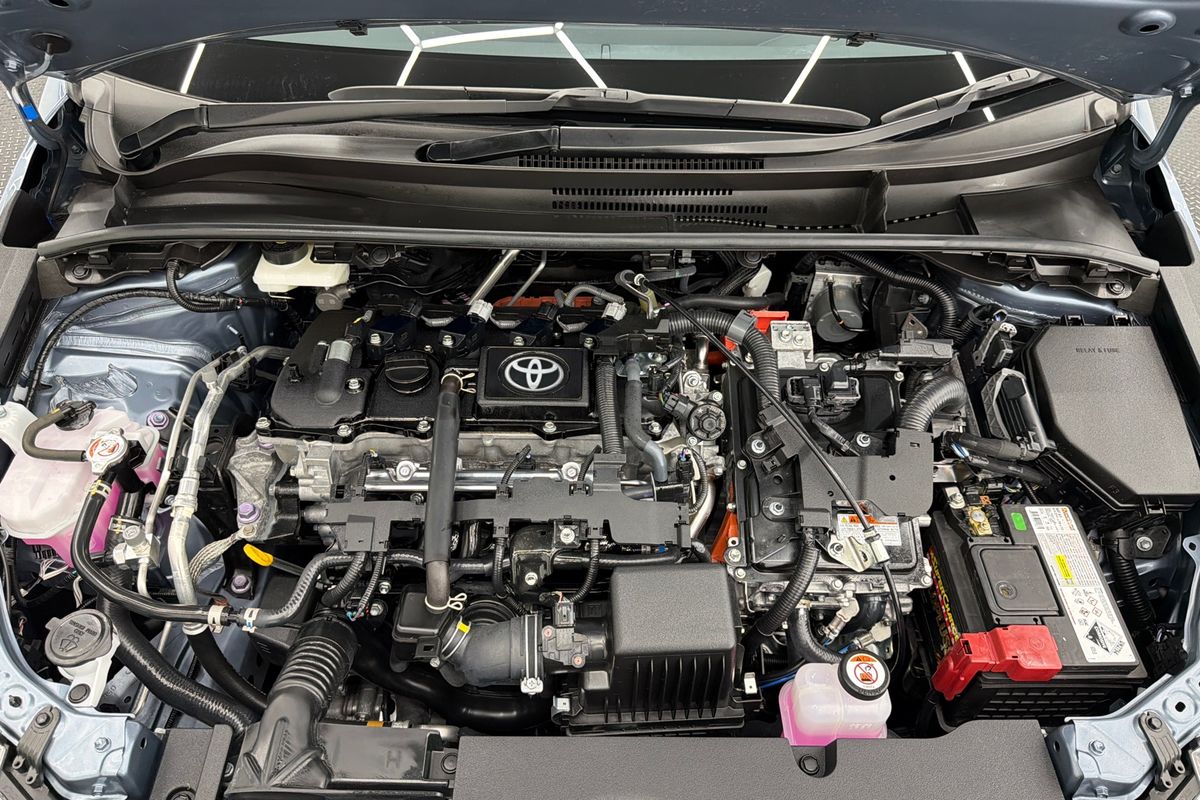 2025 Toyota Corolla SX Hybrid ZWE219R