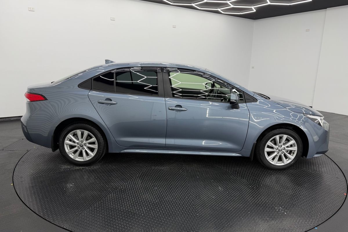 2025 Toyota Corolla SX Hybrid ZWE219R