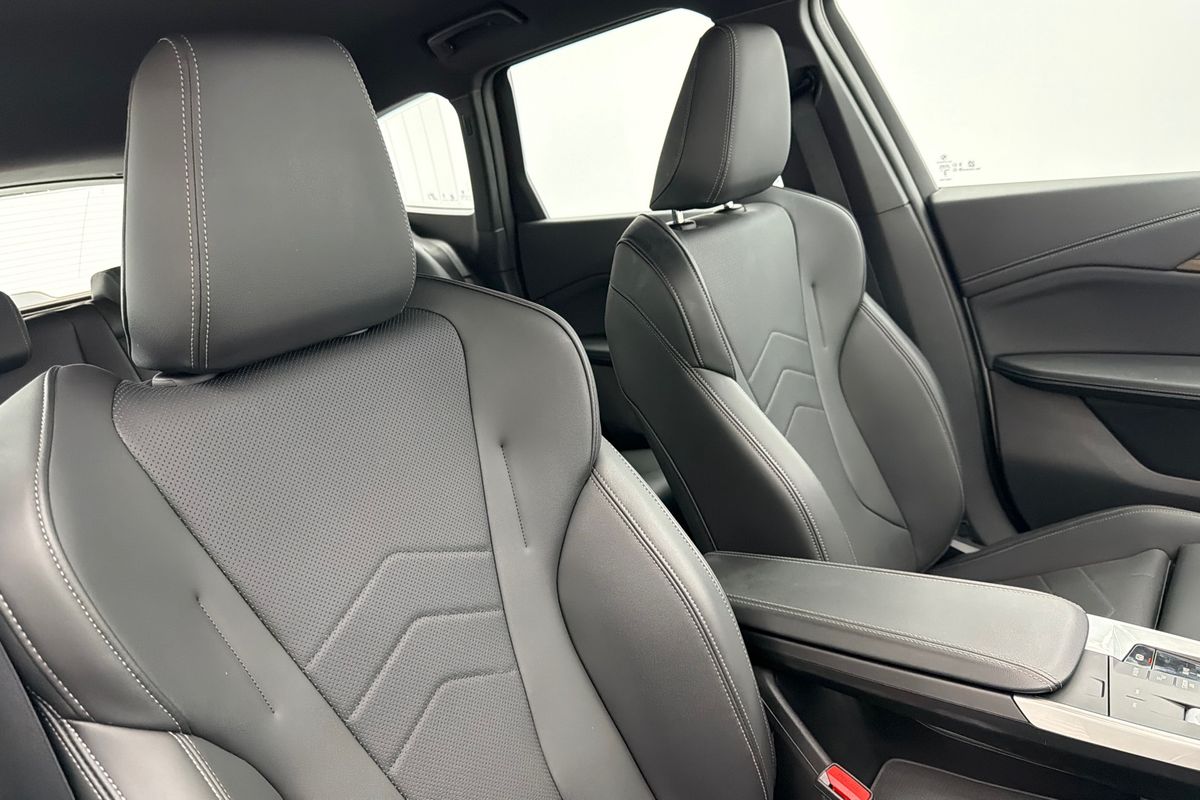 2023 BMW iX1 xDrive30 xLine U11