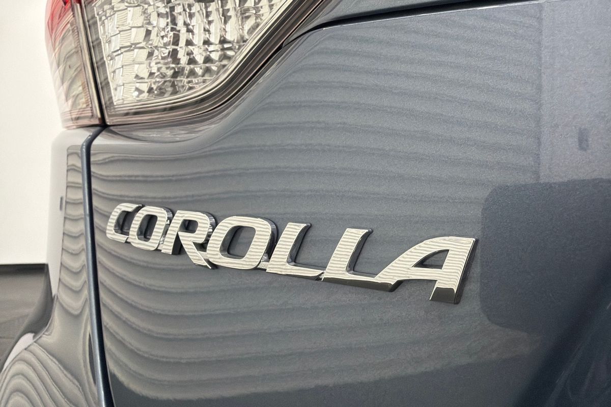 2025 Toyota Corolla SX Hybrid ZWE219R