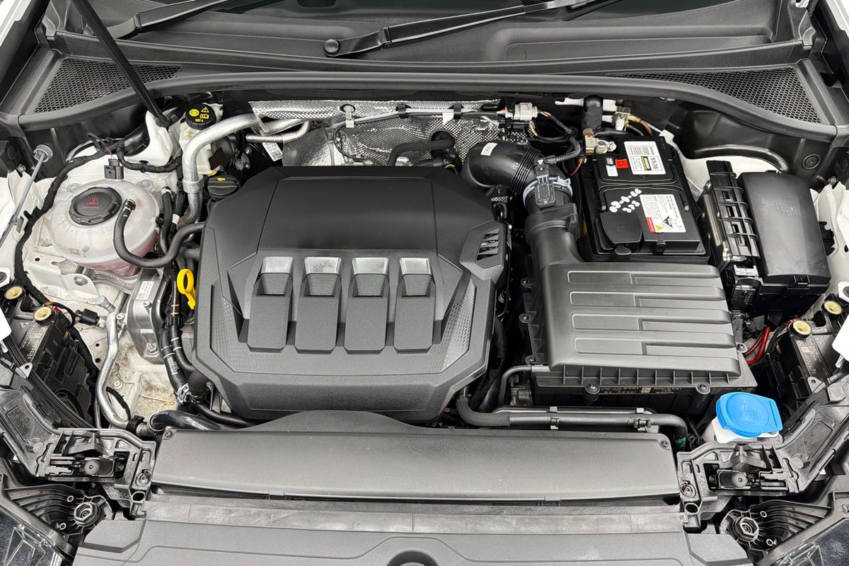 2021 Audi Q3 40 TFSI S line F3