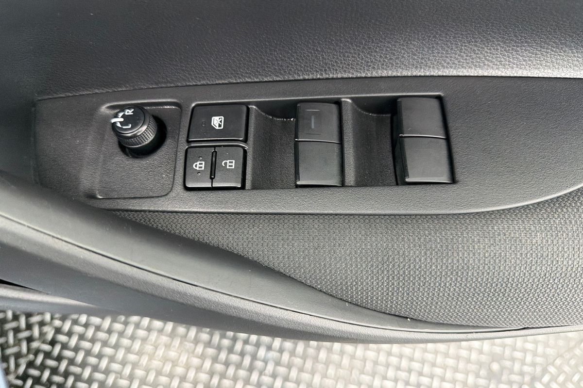 2025 Toyota Corolla SX Hybrid ZWE219R