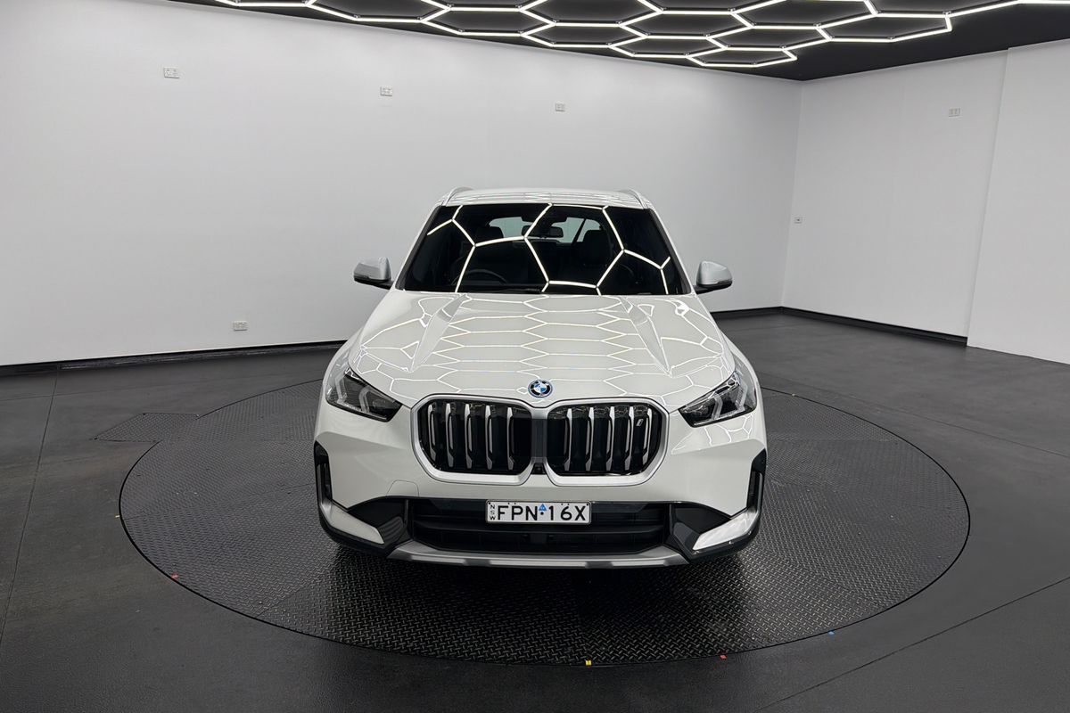 2023 BMW iX1 xDrive30 xLine U11