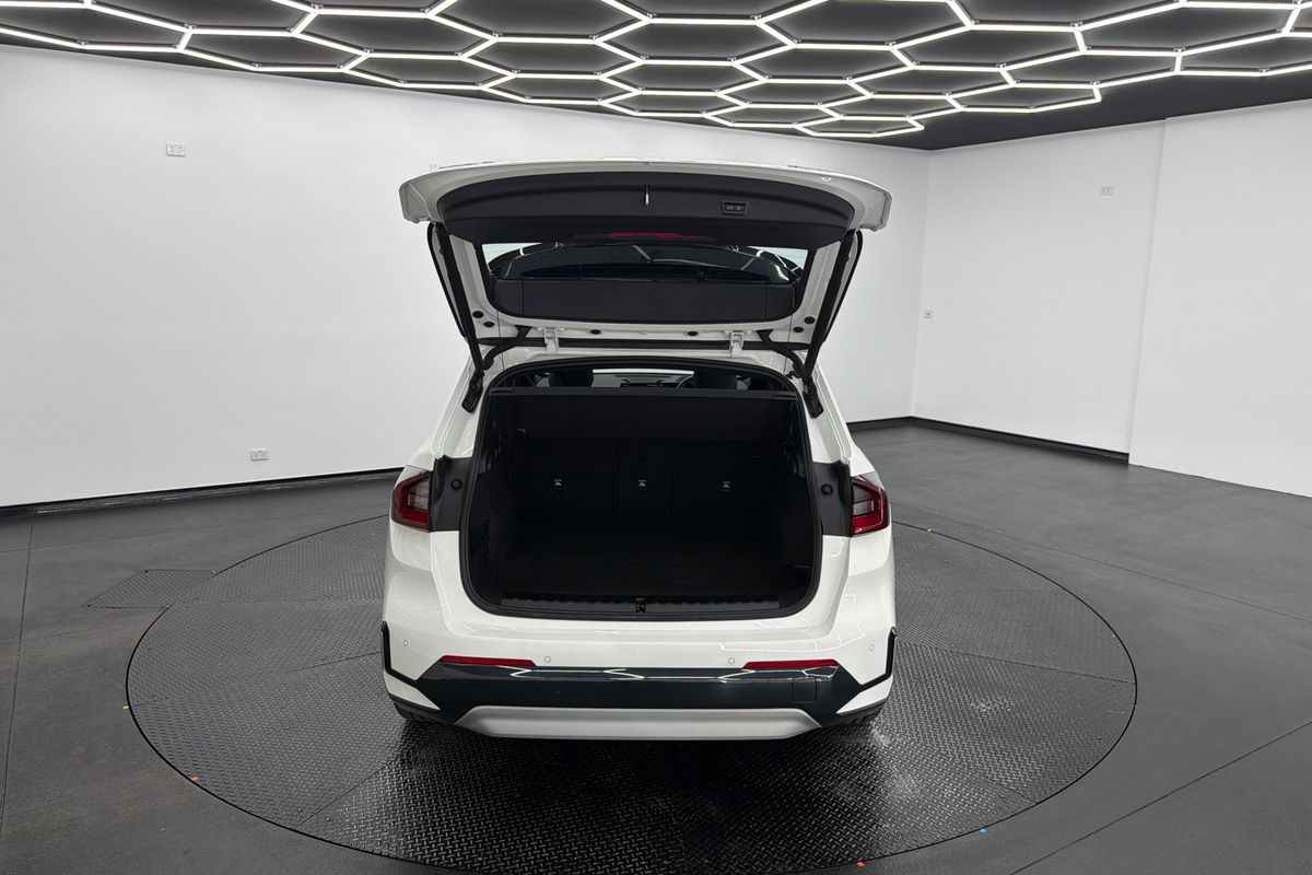 2023 BMW iX1 xDrive30 xLine U11