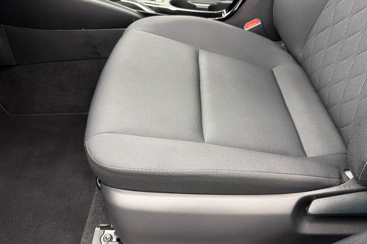 2025 Toyota Corolla SX Hybrid ZWE219R