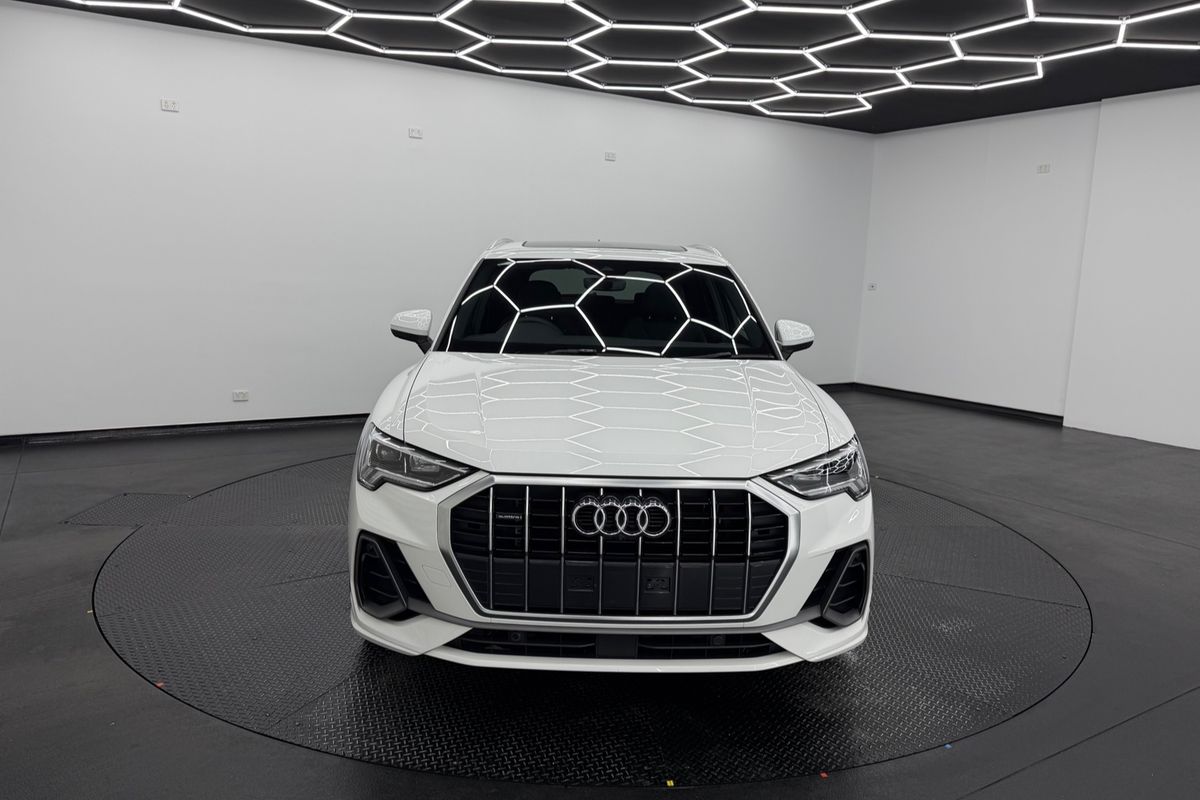 2021 Audi Q3 40 TFSI S line F3