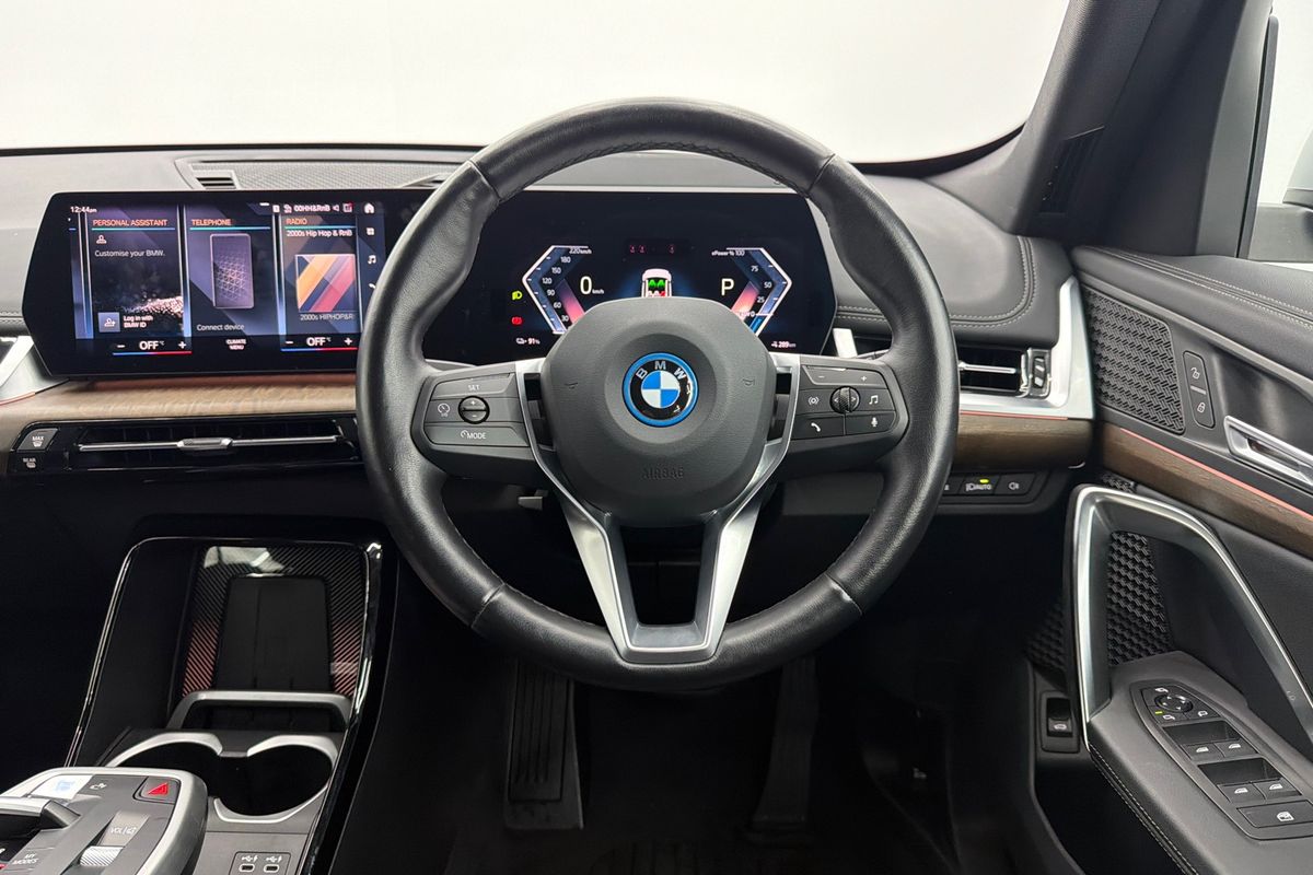 2023 BMW iX1 xDrive30 xLine U11