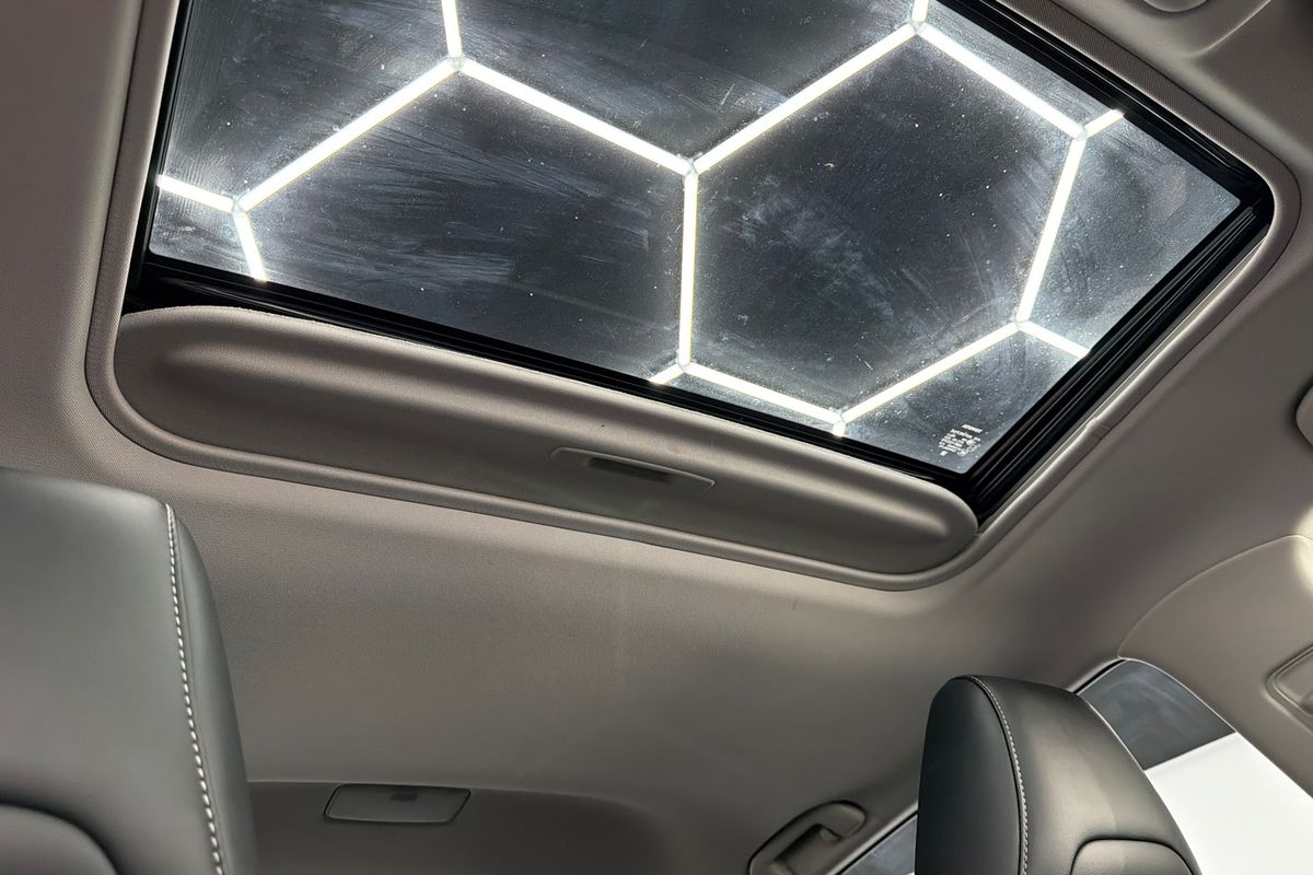 2024 Toyota RAV4 Cruiser AXAH52R