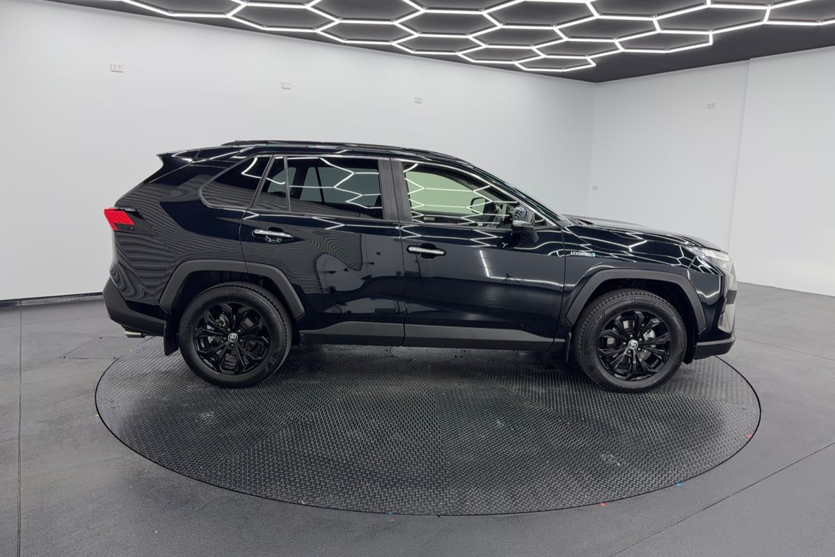 2024 Toyota RAV4 Cruiser AXAH52R