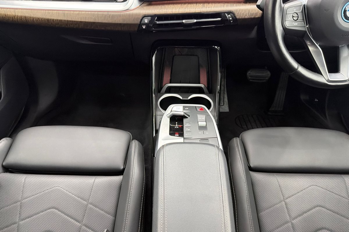 2023 BMW iX1 xDrive30 xLine U11