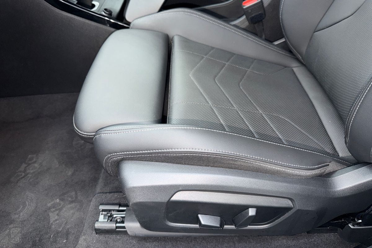 2023 BMW iX1 xDrive30 xLine U11