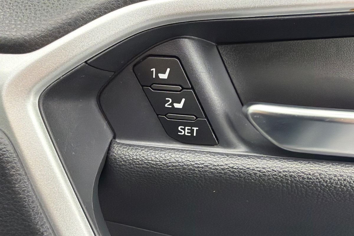 2024 Toyota RAV4 Cruiser AXAH52R