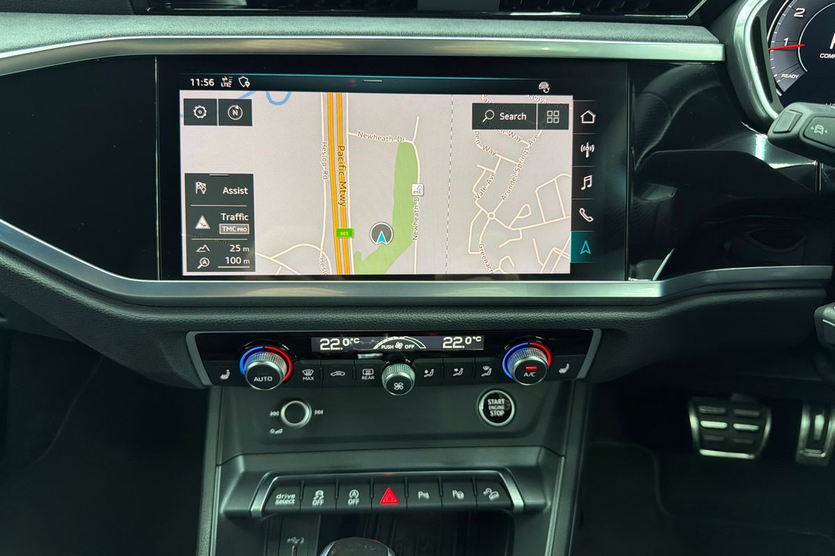 2021 Audi Q3 40 TFSI S line F3