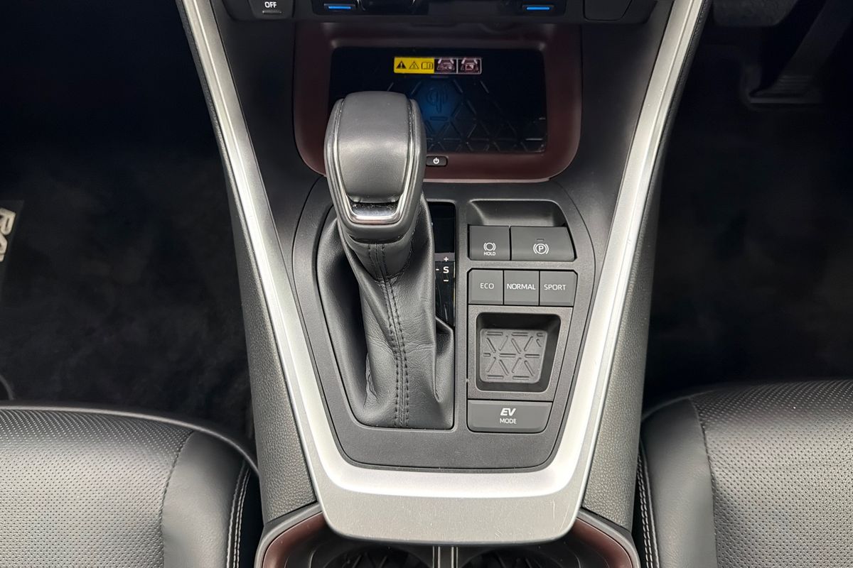 2024 Toyota RAV4 Cruiser AXAH52R