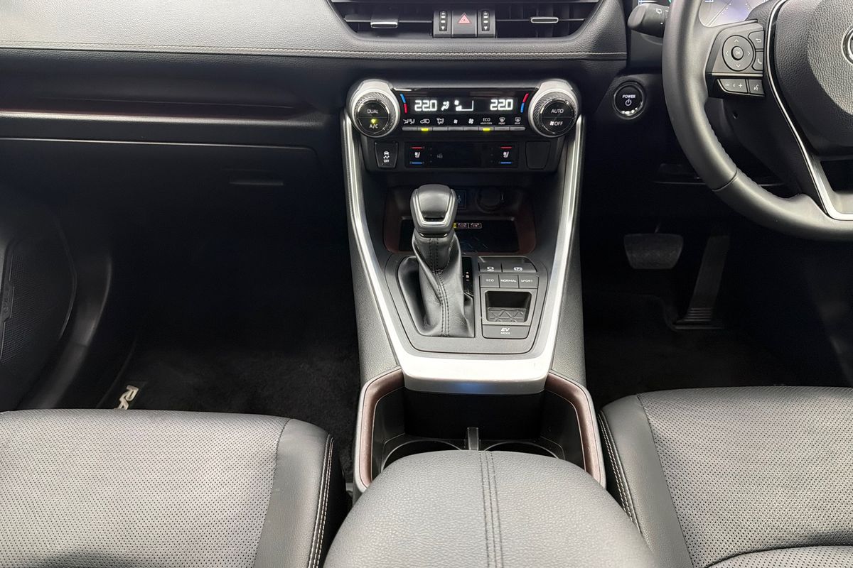 2024 Toyota RAV4 Cruiser AXAH52R