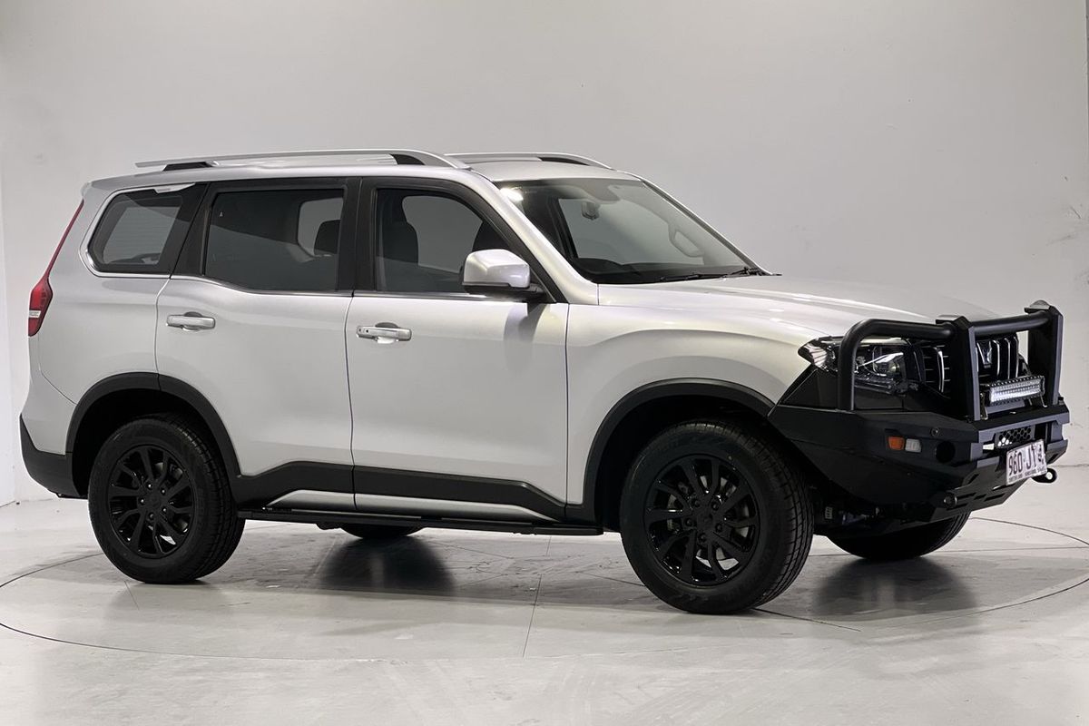 2023 Mahindra Scorpio Z8