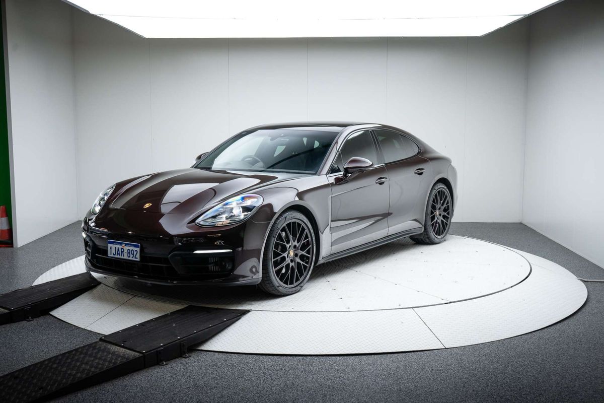 2022 Porsche Panamera 4 Platinum Edition 971