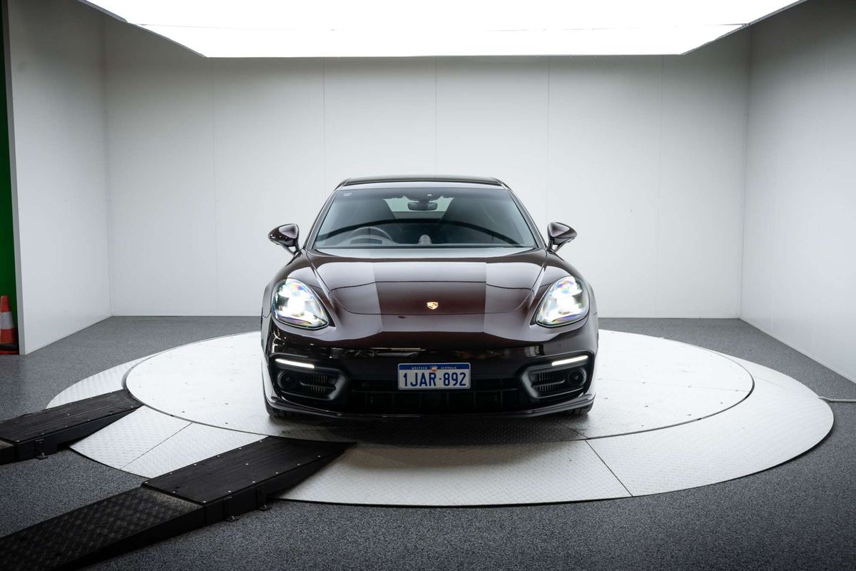 2022 Porsche Panamera 4 Platinum Edition 971