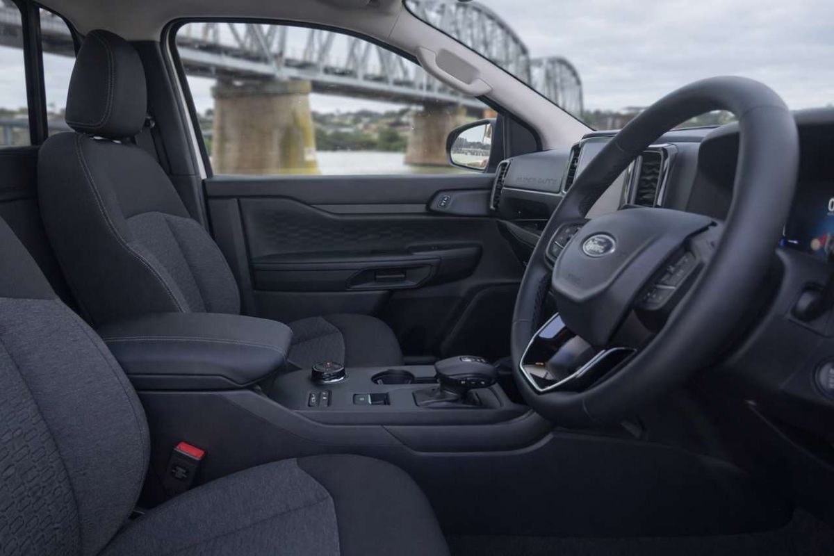 2025 Ford Ranger Super Duty 4X4 image 7