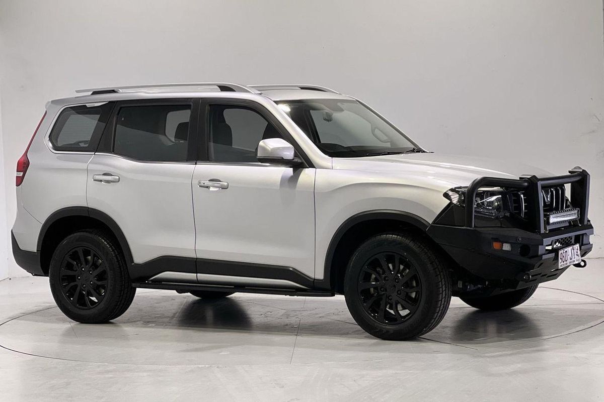 2023 Mahindra Scorpio Z8