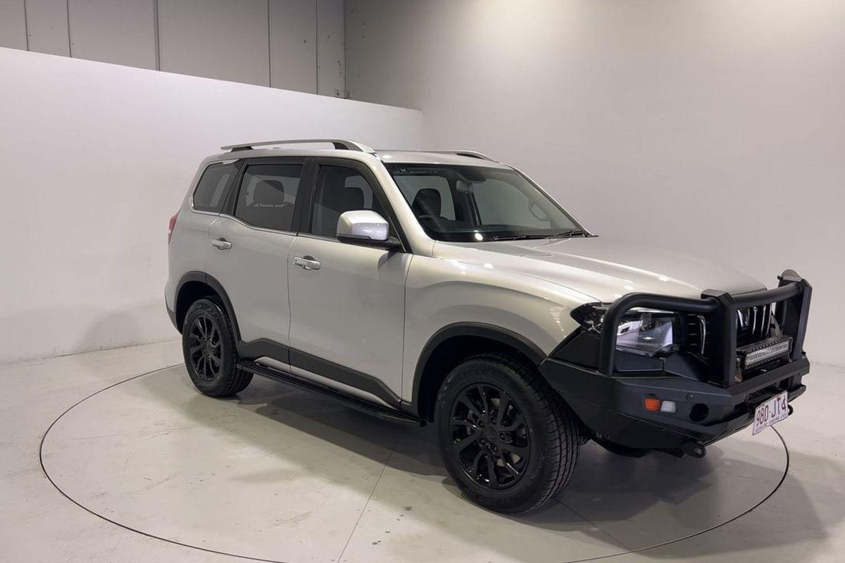 2023 Mahindra Scorpio Z8