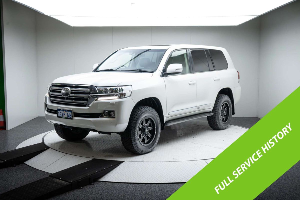 2017 Toyota Landcruiser Sahara VDJ200R