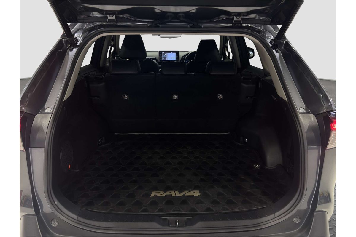 2021 Toyota RAV4 Cruiser AXAH54R image 17