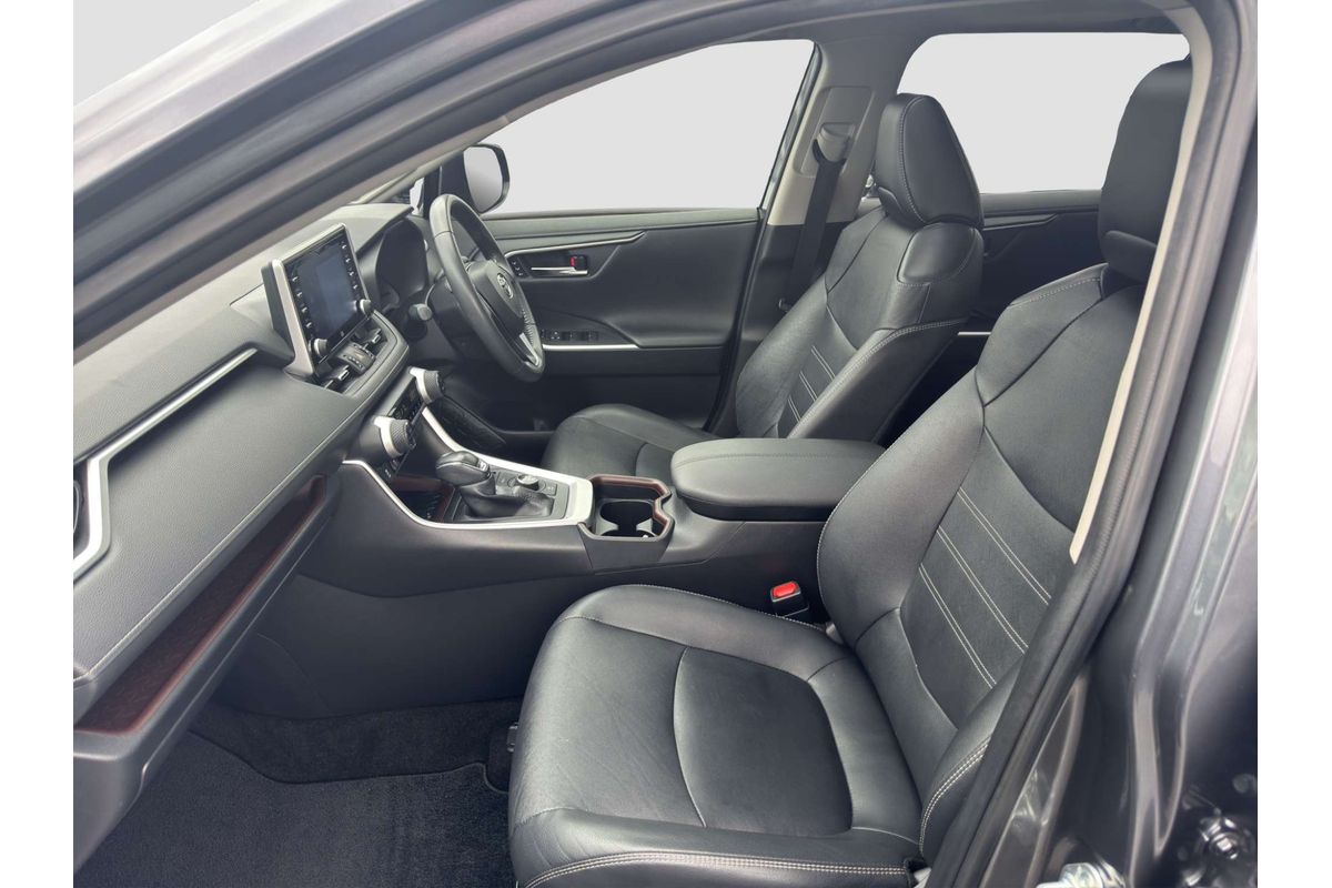 2021 Toyota RAV4 Cruiser AXAH54R image 18