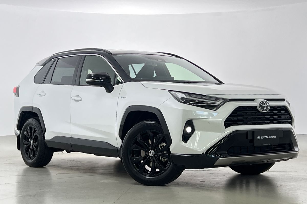 2025 Toyota RAV4 XSE AXAH52R