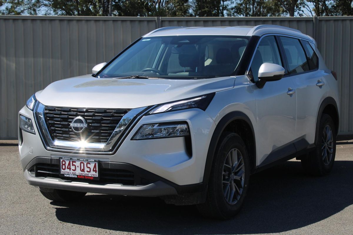 2025 Nissan X-TRAIL ST T33