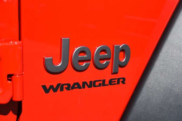 2025 Jeep Wrangler Rubicon JL thumb-18