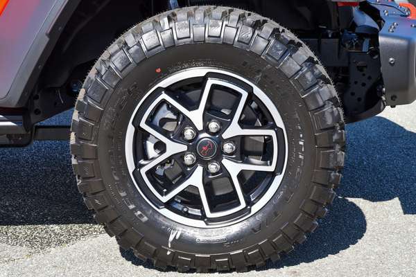 2025 Jeep Wrangler Rubicon JL thumb-3