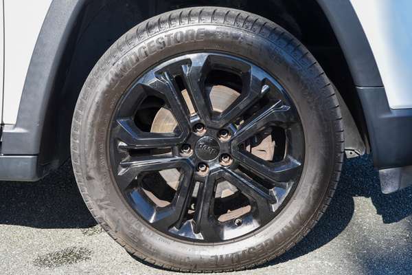 2022 Jeep Compass Night Eagle M6 thumb-3