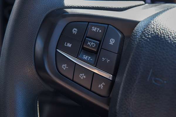 2025 Ford Ranger XL 4X4 2.0L thumb-14