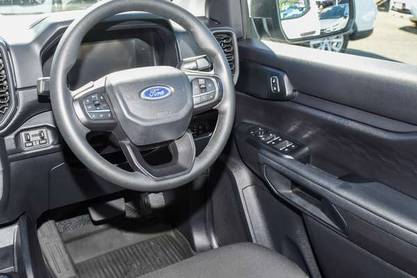 2025 Ford Ranger XL 4X4 2.0L thumb-17