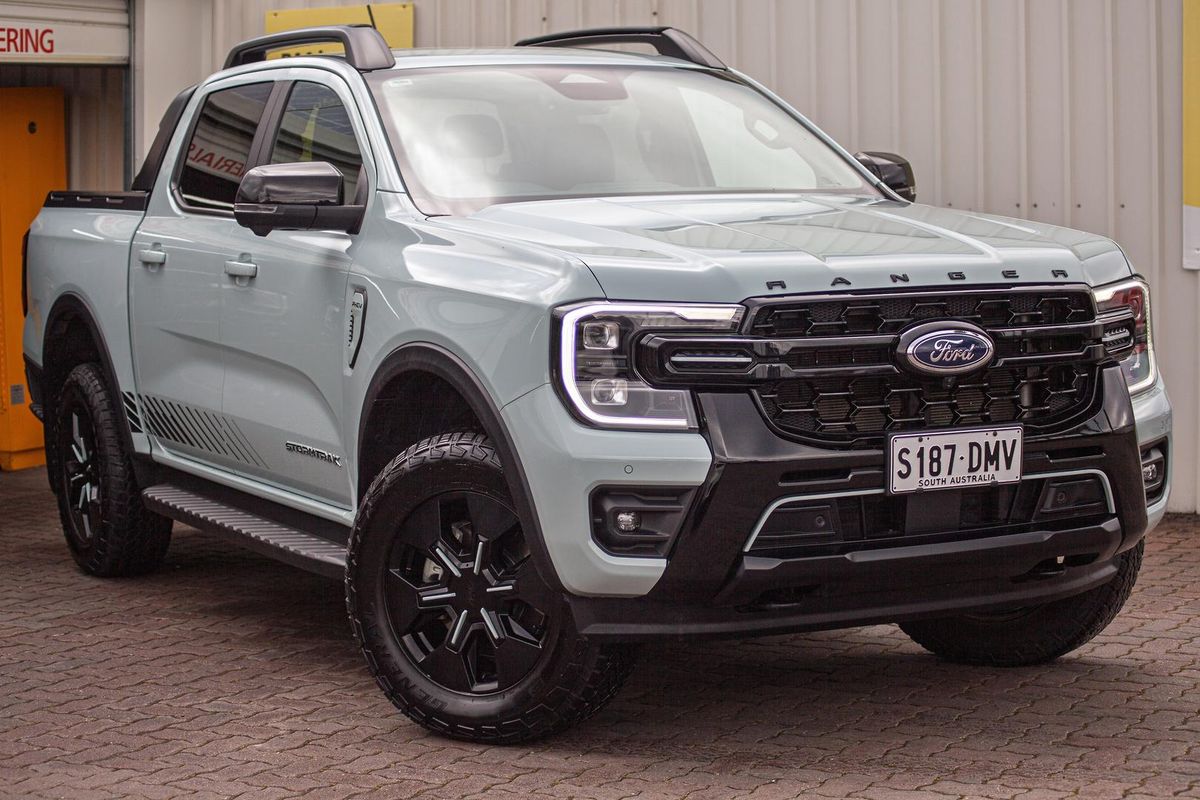 2025 Ford Ranger PHEV Stormtrak 4X4 2.3L