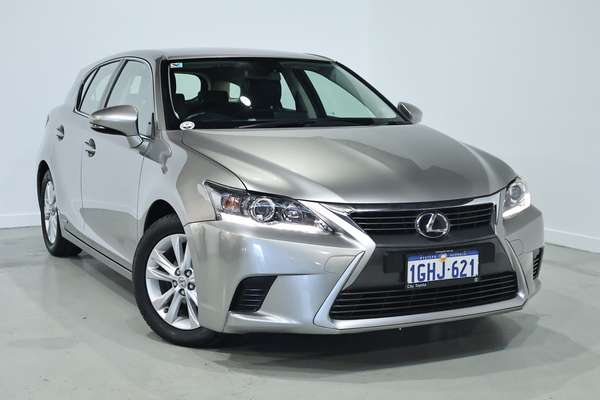 2017 Lexus CT CT200h Luxury ZWA10R